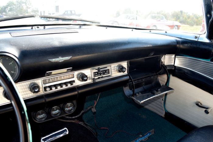Ford-Thunderbird-1955-Aqua-20