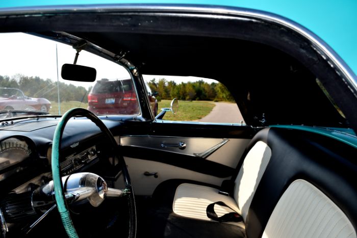 Ford-Thunderbird-1955-Aqua-21