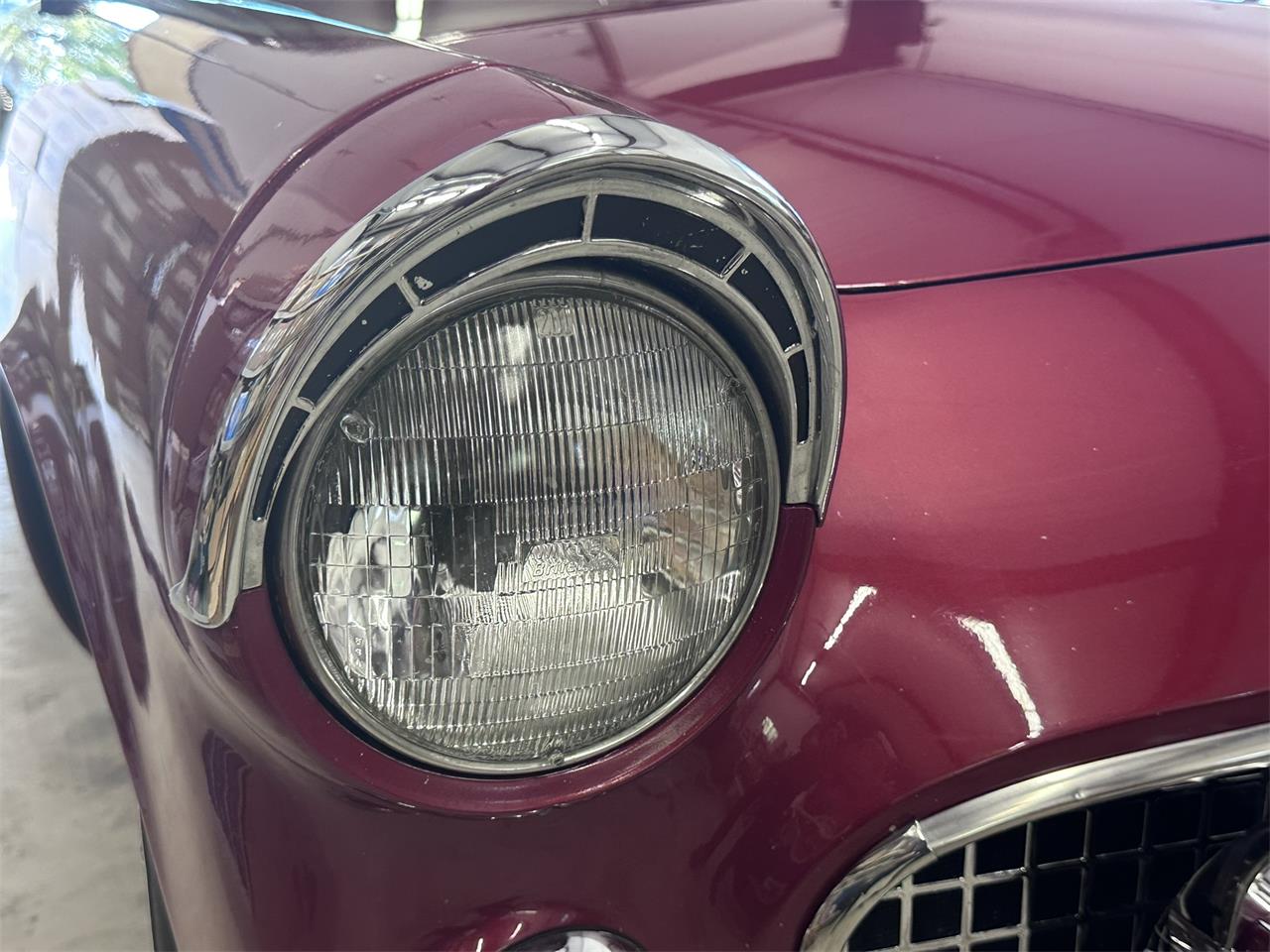Ford-Thunderbird-1955-Inferno-Red-Off-White-11