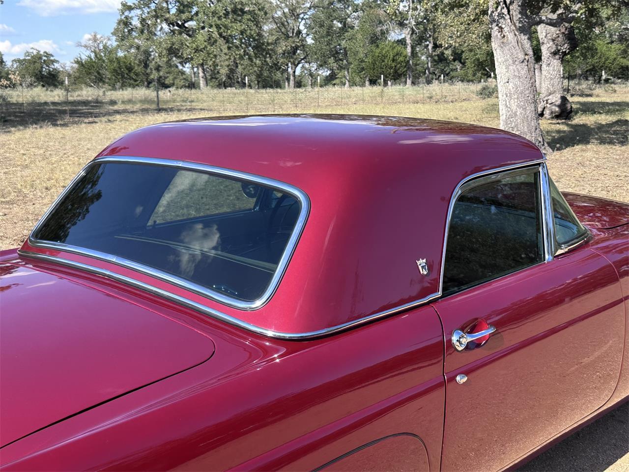 Ford-Thunderbird-1955-Inferno-Red-Off-White-5