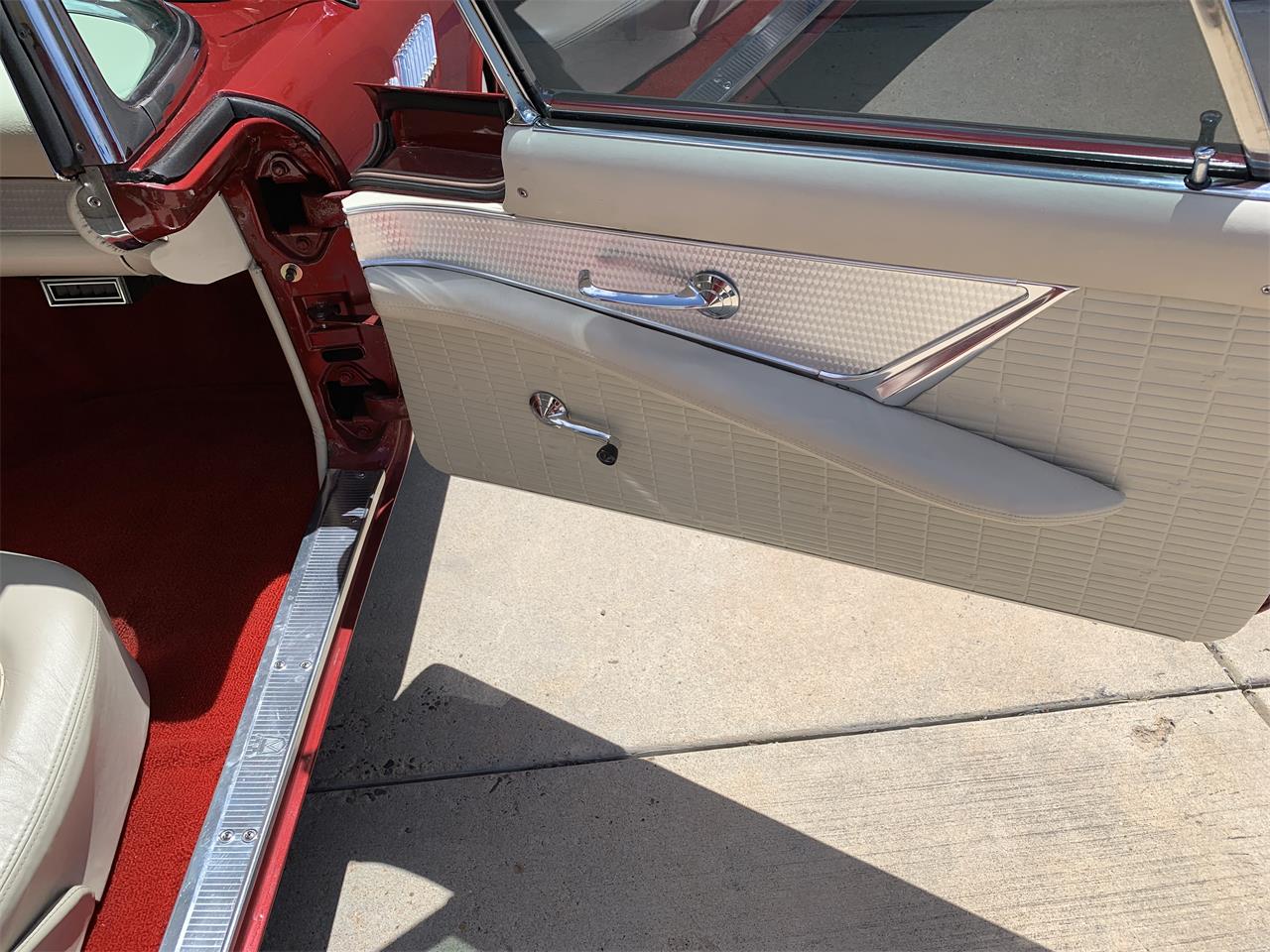 Ford-Thunderbird-1955-Inferno-Red-Off-White-58