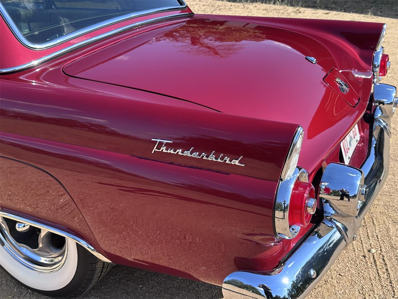 Ford-Thunderbird-1955-Inferno-Red-Off-White-60