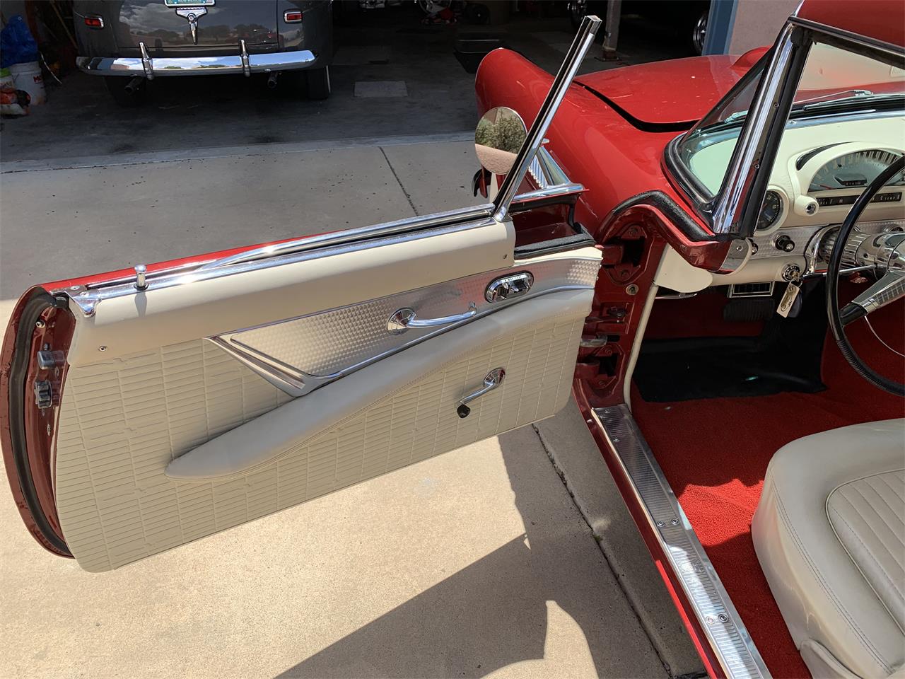 Ford-Thunderbird-1955-Inferno-Red-Off-White-63
