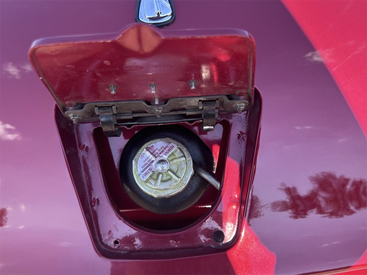 Ford-Thunderbird-1955-Inferno-Red-Off-White-7