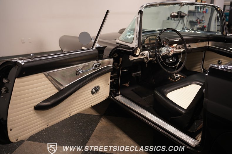 Ford-Thunderbird-1955-Raven-Black-White-19