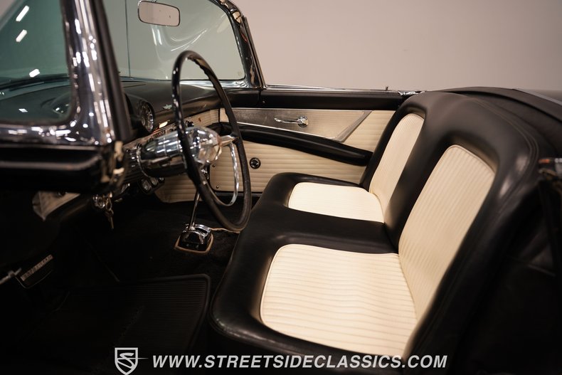 Ford-Thunderbird-1955-Raven-Black-White-2