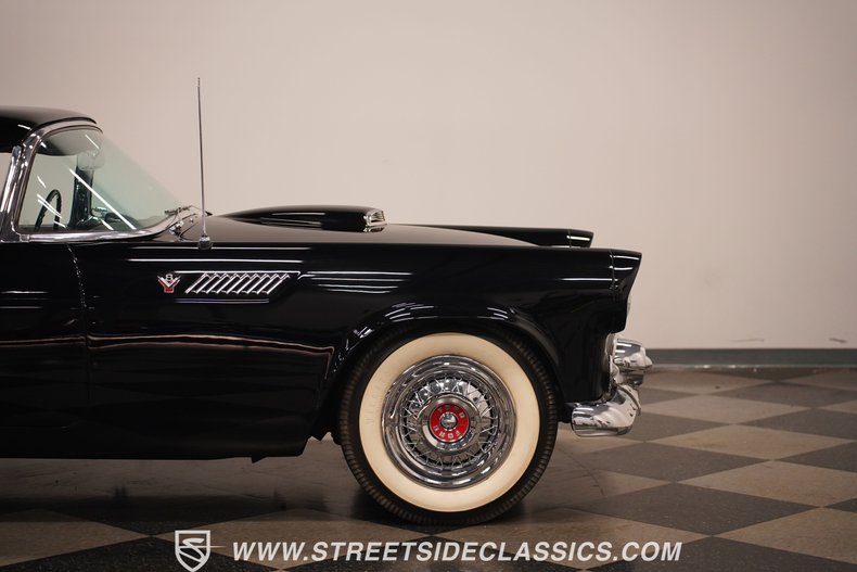 Ford-Thunderbird-1955-Raven-Black-White-41