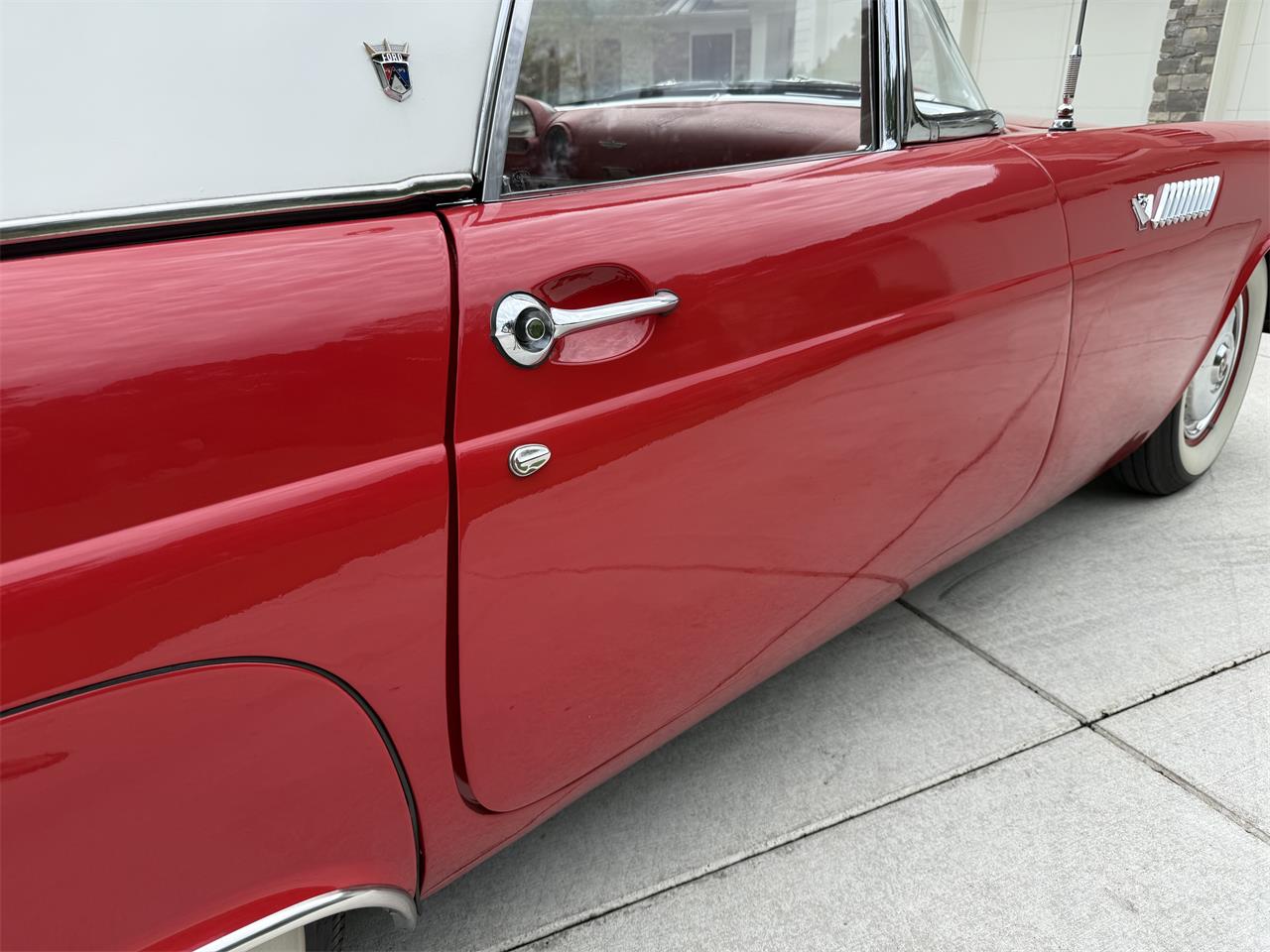 Ford-Thunderbird-1955-Red-RedWhite-21