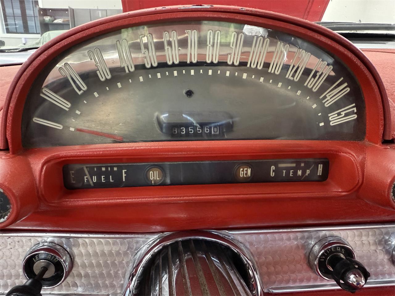Ford-Thunderbird-1955-Red-RedWhite-33