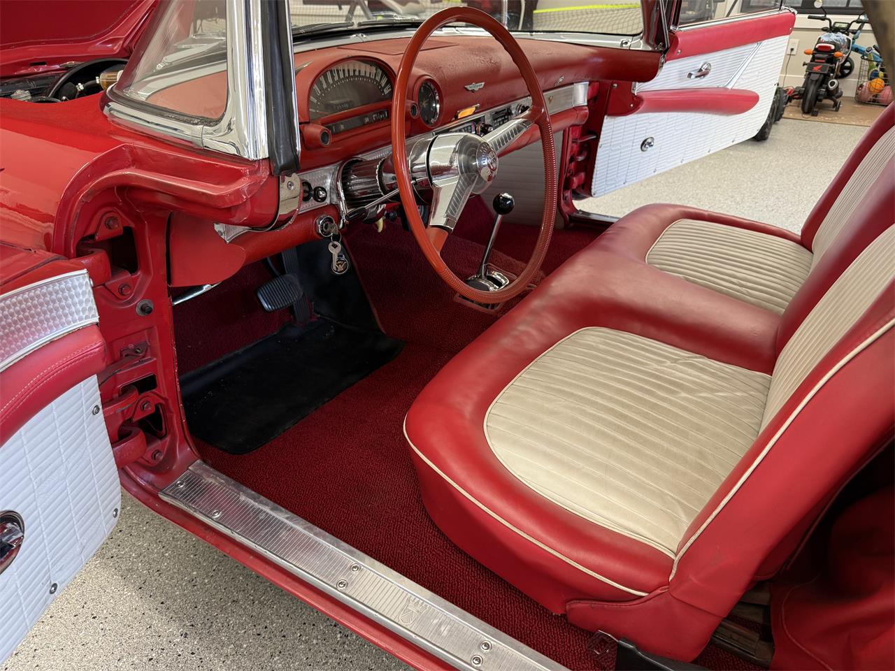 Ford-Thunderbird-1955-Red-RedWhite-38