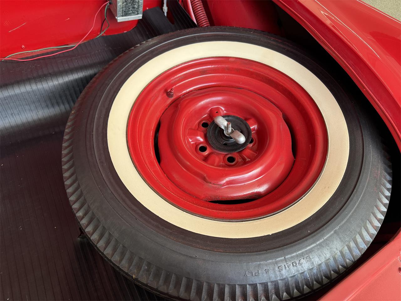 Ford-Thunderbird-1955-Red-RedWhite-56
