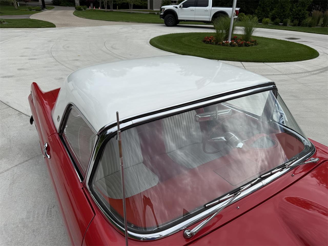 Ford-Thunderbird-1955-Red-RedWhite-6
