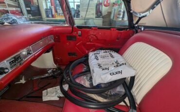 Ford-Thunderbird-1955-RedBlack-Cloth-Top-RedWhite-10