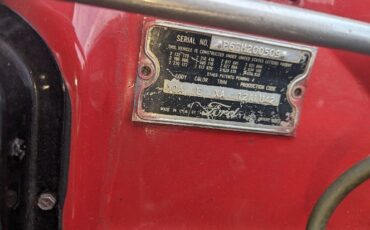 Ford-Thunderbird-1956-Bright-RedWhite-Top-BlackWhite-1