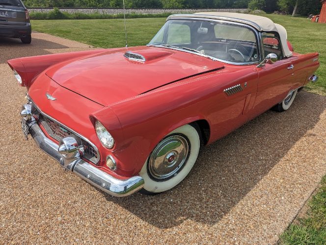 Ford-Thunderbird-1956-Bright-RedWhite-Top-BlackWhite-16