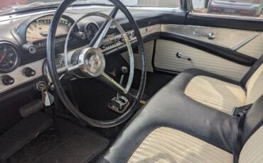 Ford-Thunderbird-1956-Bright-RedWhite-Top-BlackWhite-27