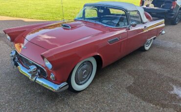 Ford-Thunderbird-1956-Bright-RedWhite-Top-BlackWhite