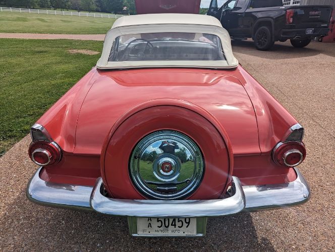 Ford-Thunderbird-1956-Bright-RedWhite-Top-BlackWhite-7