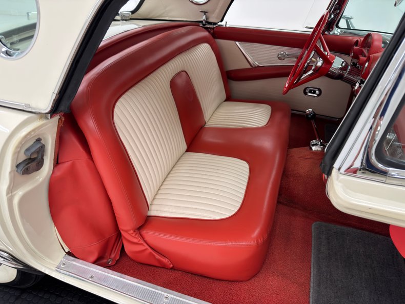 Ford-Thunderbird-1956-Colonial-White-Red-1