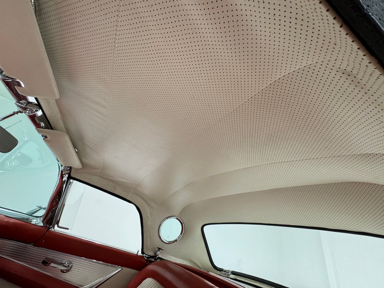 Ford-Thunderbird-1956-Colonial-White-Red-10