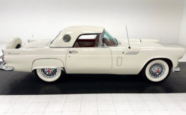Ford-Thunderbird-1956-Colonial-White-Red-18