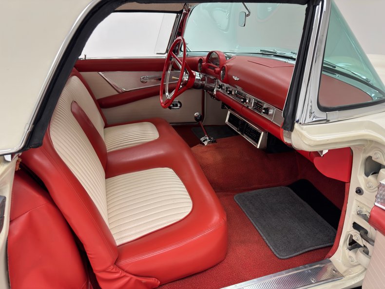 Ford-Thunderbird-1956-Colonial-White-Red-2