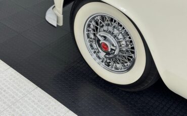 Ford-Thunderbird-1956-Colonial-White-Red-23