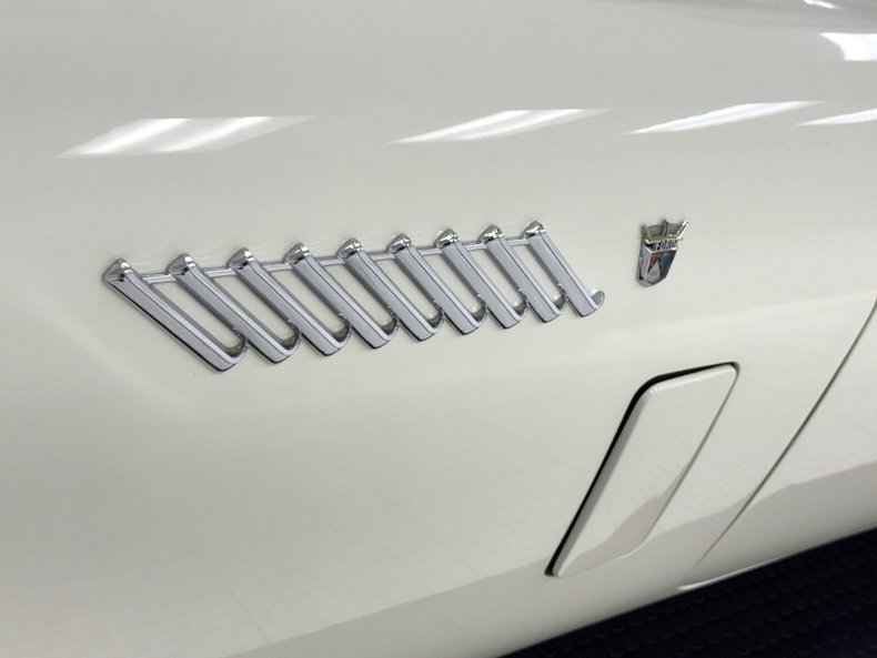 Ford-Thunderbird-1956-Colonial-White-Red-24