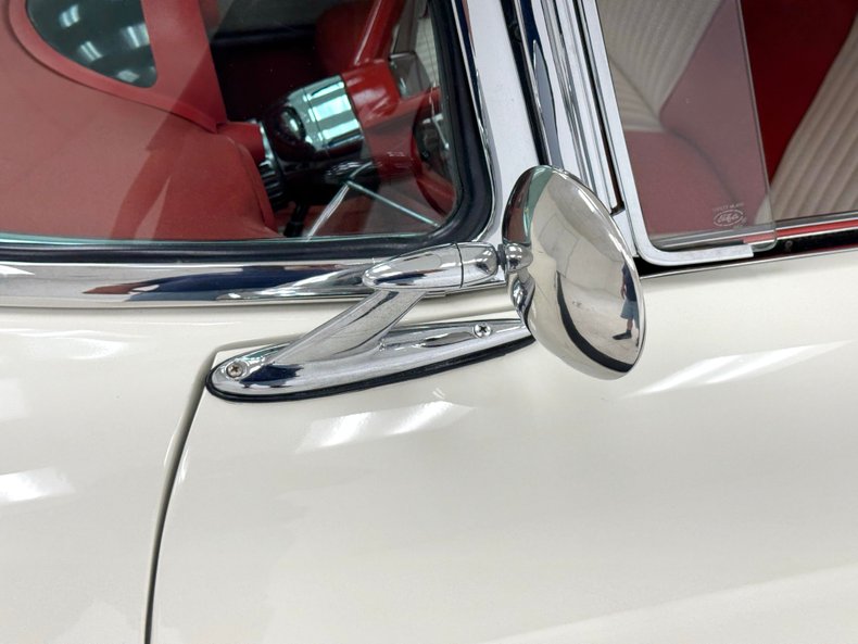 Ford-Thunderbird-1956-Colonial-White-Red-27