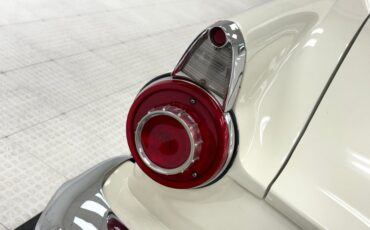 Ford-Thunderbird-1956-Colonial-White-Red-31