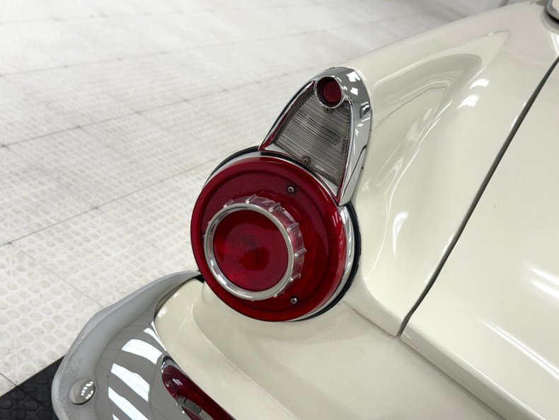 Ford-Thunderbird-1956-Colonial-White-Red-31