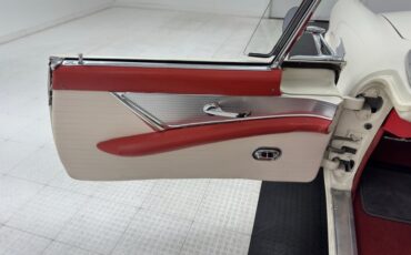 Ford-Thunderbird-1956-Colonial-White-Red-44