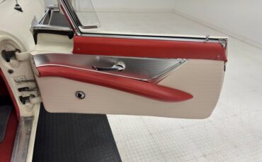 Ford-Thunderbird-1956-Colonial-White-Red-45