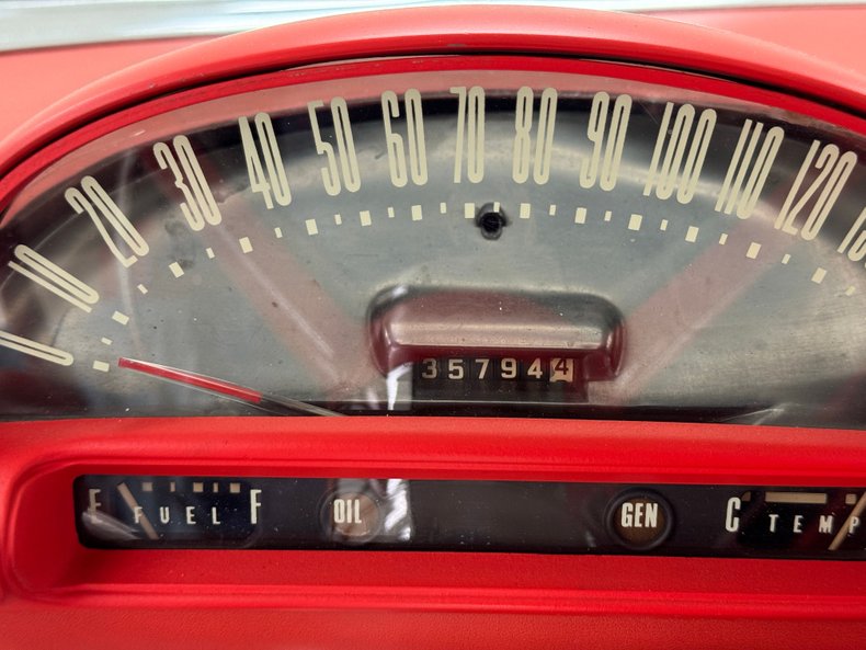 Ford-Thunderbird-1956-Colonial-White-Red-5