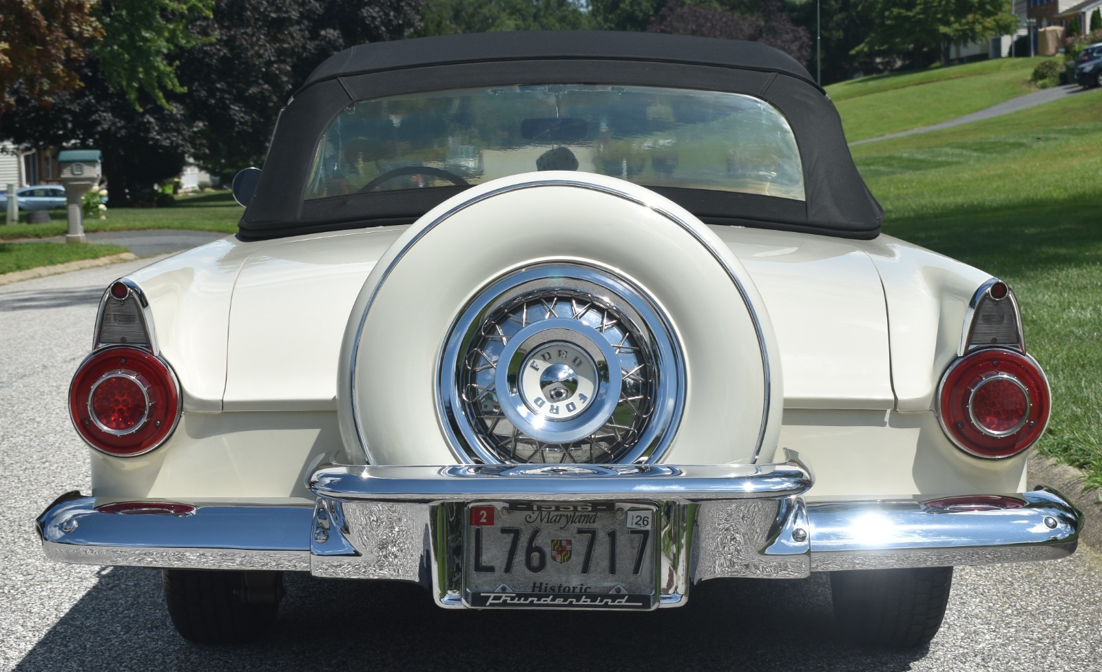 Ford-Thunderbird-1956-Convertible-1
