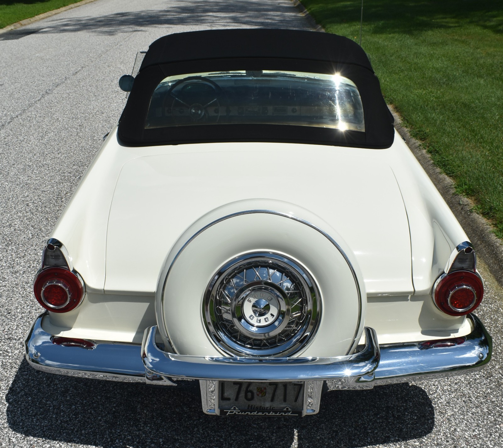 Ford-Thunderbird-1956-Convertible-2