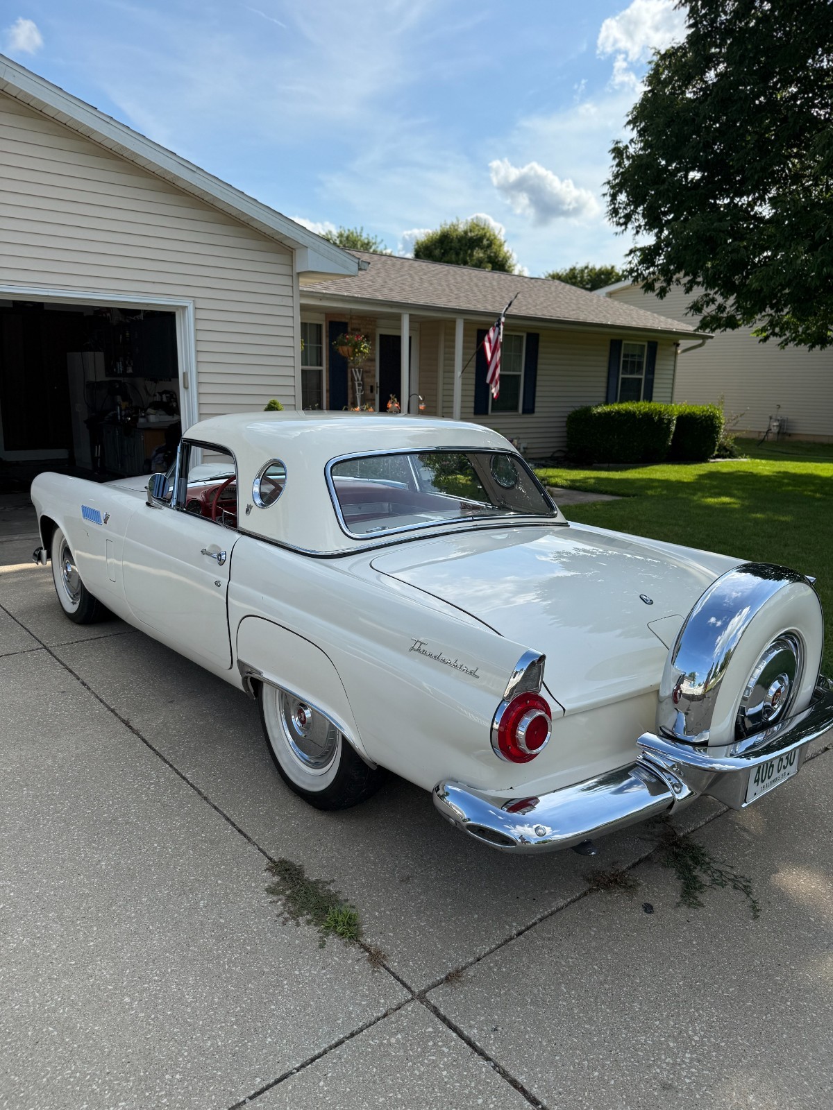 Ford-Thunderbird-1956-Convertible-3