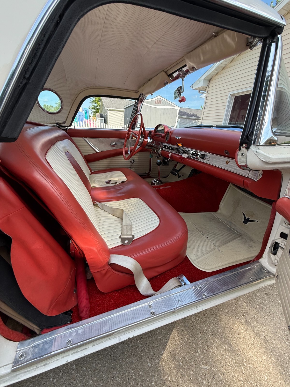 Ford-Thunderbird-1956-Convertible-5