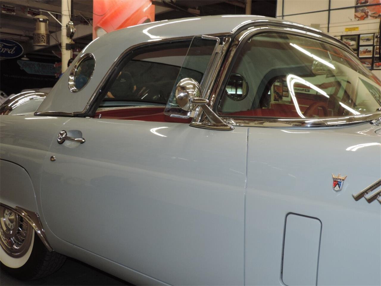 Ford-Thunderbird-1956-Navajo-Gray-RedWhite-15