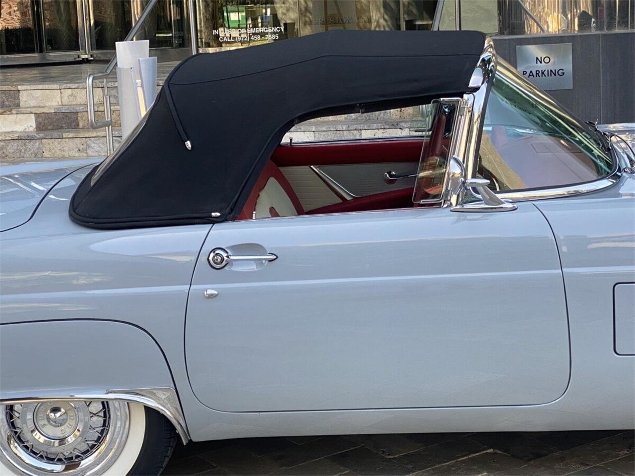 Ford-Thunderbird-1956-Navajo-Gray-RedWhite-2