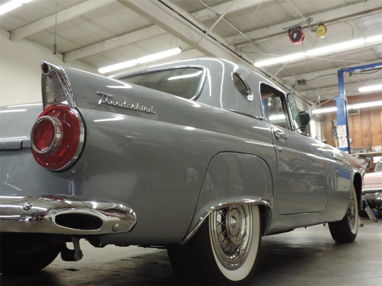 Ford-Thunderbird-1956-Navajo-Gray-RedWhite-3