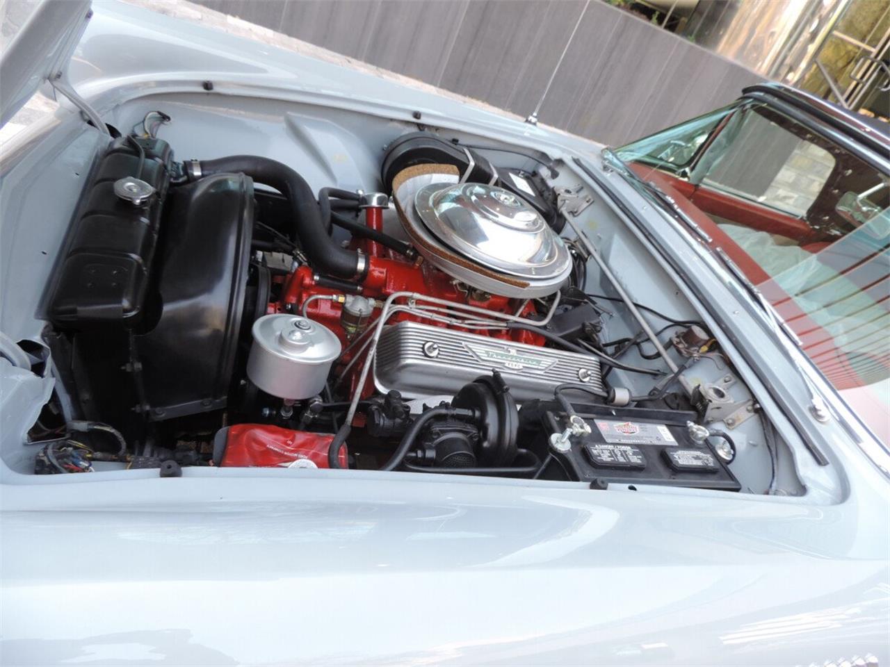 Ford-Thunderbird-1956-Navajo-Gray-RedWhite-30