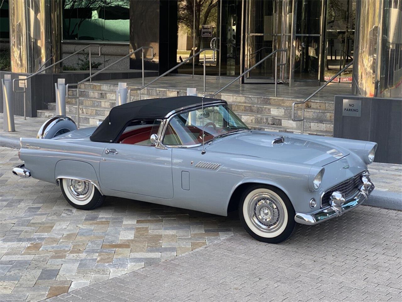 Ford-Thunderbird-1956-Navajo-Gray-RedWhite
