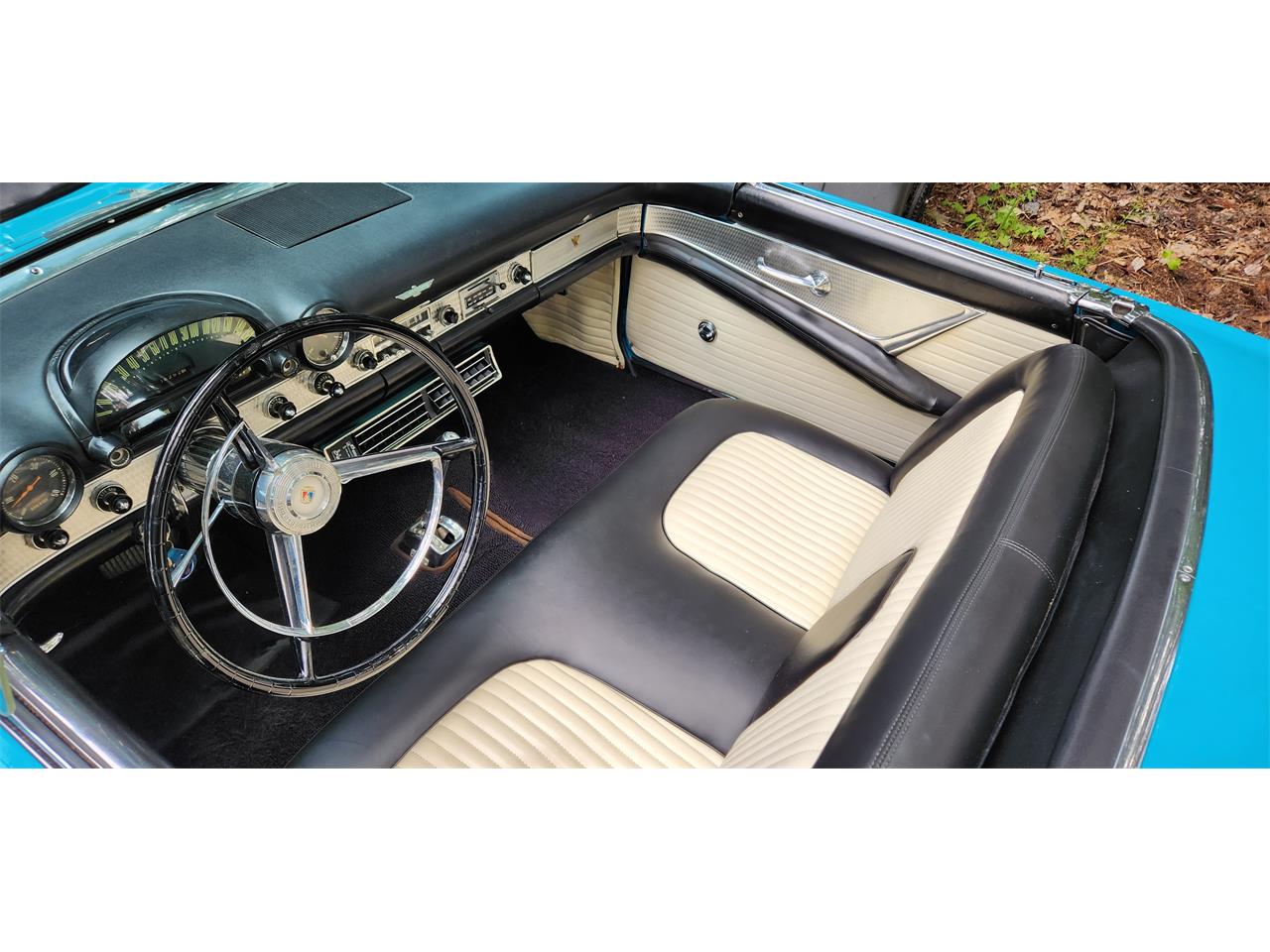 Ford-Thunderbird-1956-Peacock-Blue-WhiteBlack-12