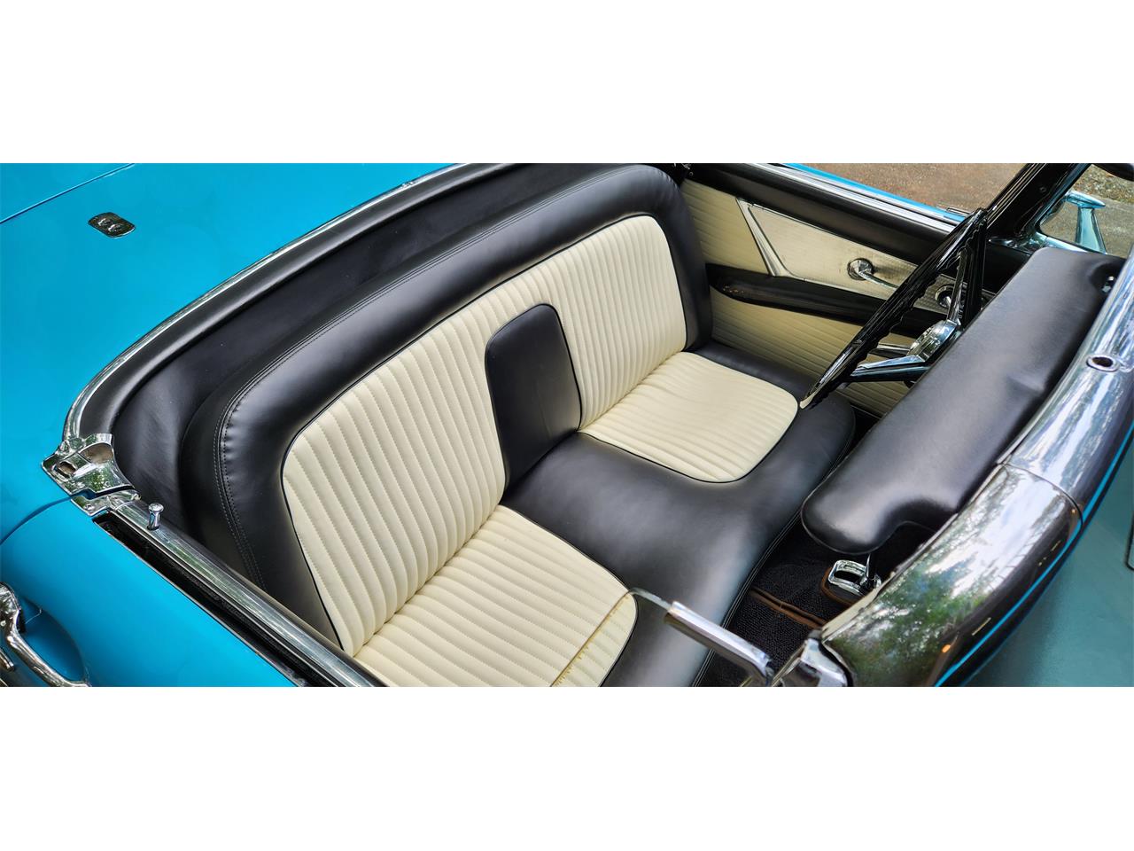 Ford-Thunderbird-1956-Peacock-Blue-WhiteBlack-15