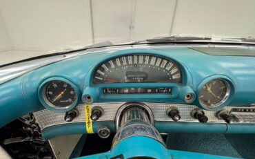 Ford-Thunderbird-1956-Raven-Black-Peacock-Blue-31