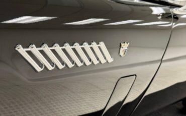 Ford-Thunderbird-1956-Raven-Black-Peacock-Blue-4