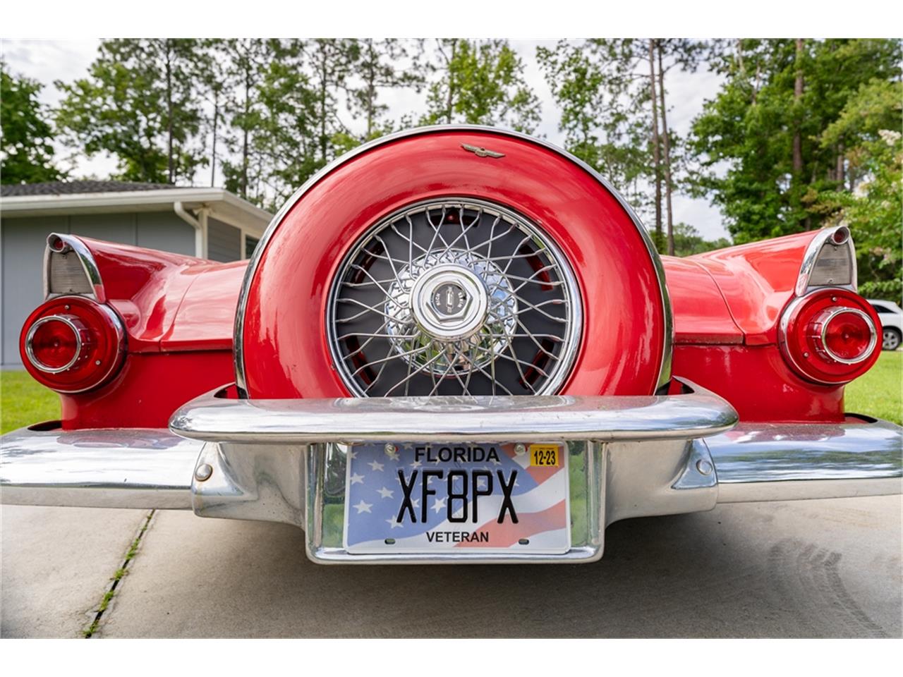 Ford-Thunderbird-1956-Red-Red-and-white-16