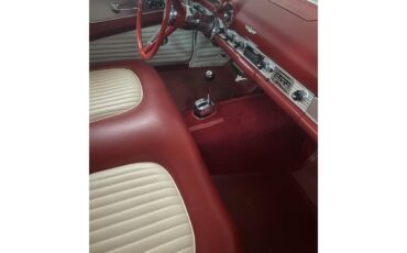 Ford-Thunderbird-1956-Red-with-white-top-Red-amp-White-1