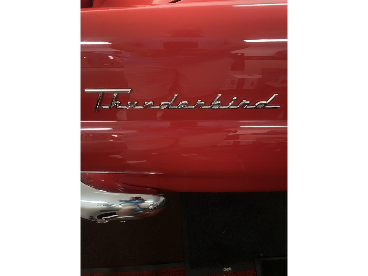 Ford-Thunderbird-1956-Red-with-white-top-Red-amp-White-3